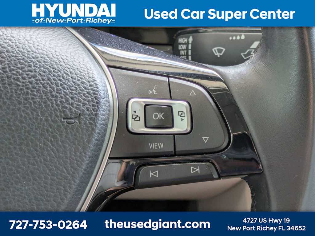Used 2019 Volkswagen Jetta SEL w/ Cold Weather Package image 31