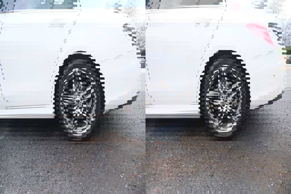 Used 2018 Mercedes-Benz E 300 w/ Premium 3 Package (Q03) image 7