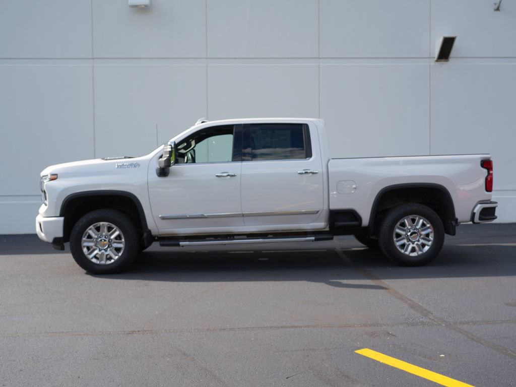 Certified 2025 Chevrolet Silverado 3500 High Country w/ High Country Premium Package AWD/4WD image 6