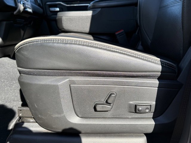 Used 2022 RAM 3500 Laramie w/ Night Edition image 15