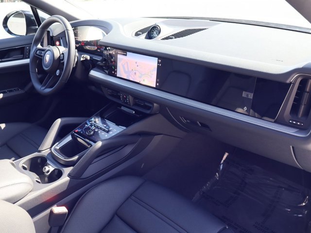 New 2026 Porsche Cayenne Coupe image 25