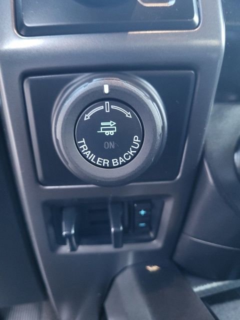 Used 2017 Ford F150 XLT w/ Equipment Group 302A Luxury image 5