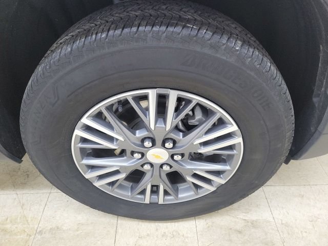 Used 2026 Chevrolet Traverse LT w/ Driver Confidence Package FWD image 4
