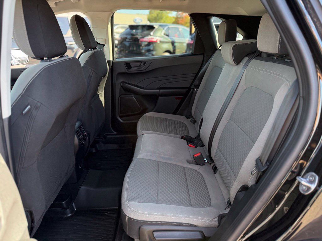 Used 2022 Ford Escape SE w/ Cold Weather Package AWD/4WD image 12