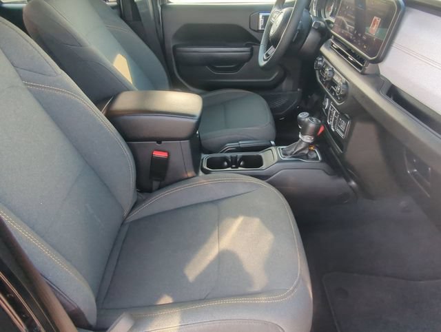 Used 2025 Jeep Wrangler Unlimited Sport AWD/4WD image 25