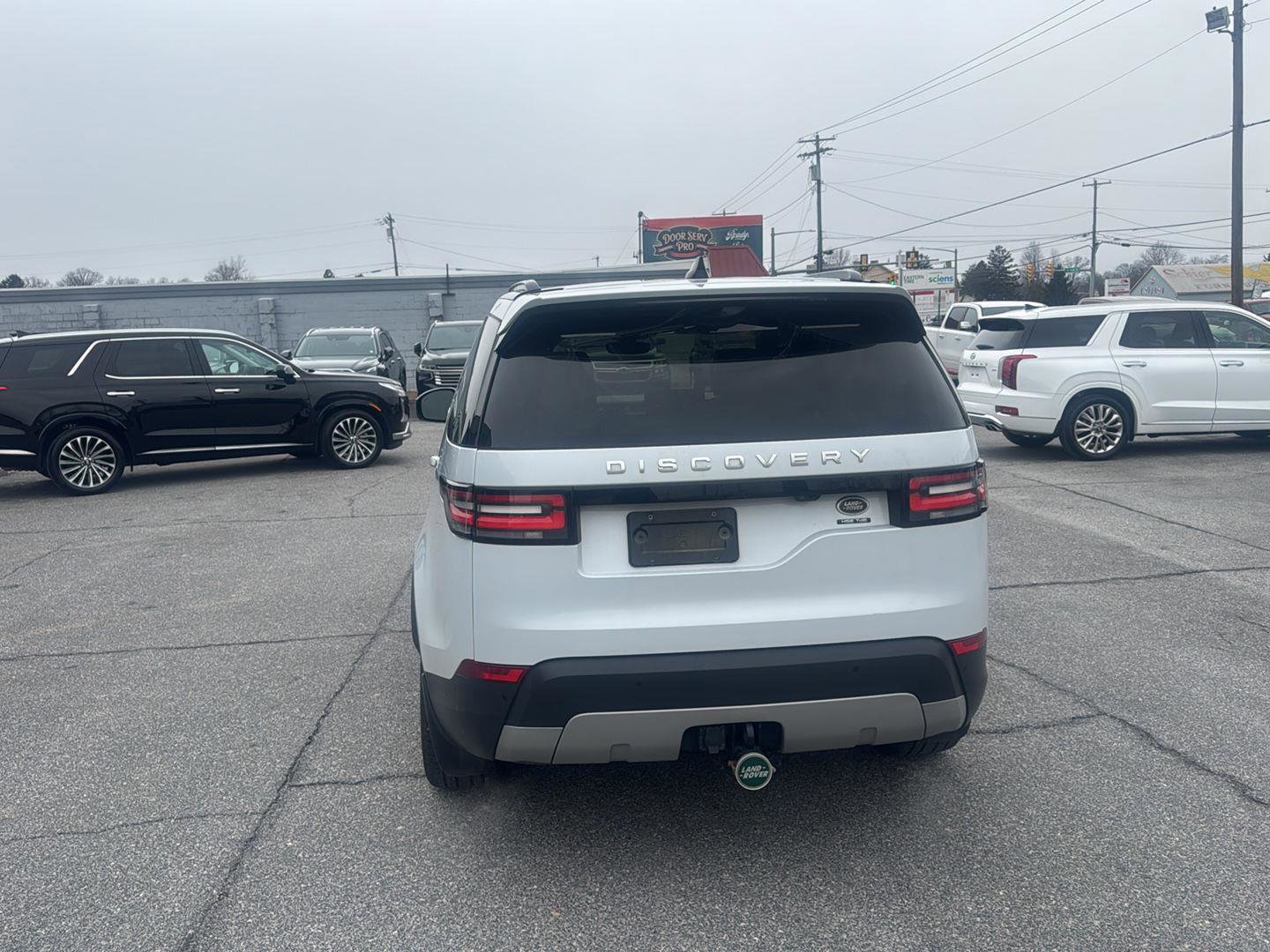 Used 2019 Land Rover Discovery HSE Luxury image 6