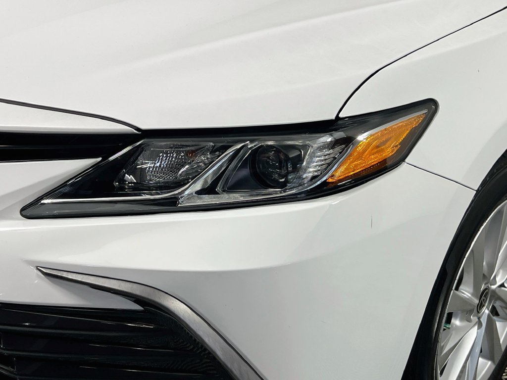 Used 2024 Toyota Camry LE FWD image 5