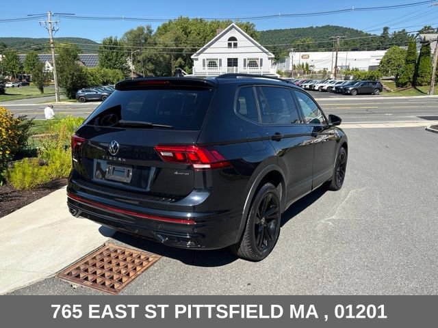 Used 2023 Volkswagen Tiguan SE R-Line AWD/4WD image 7