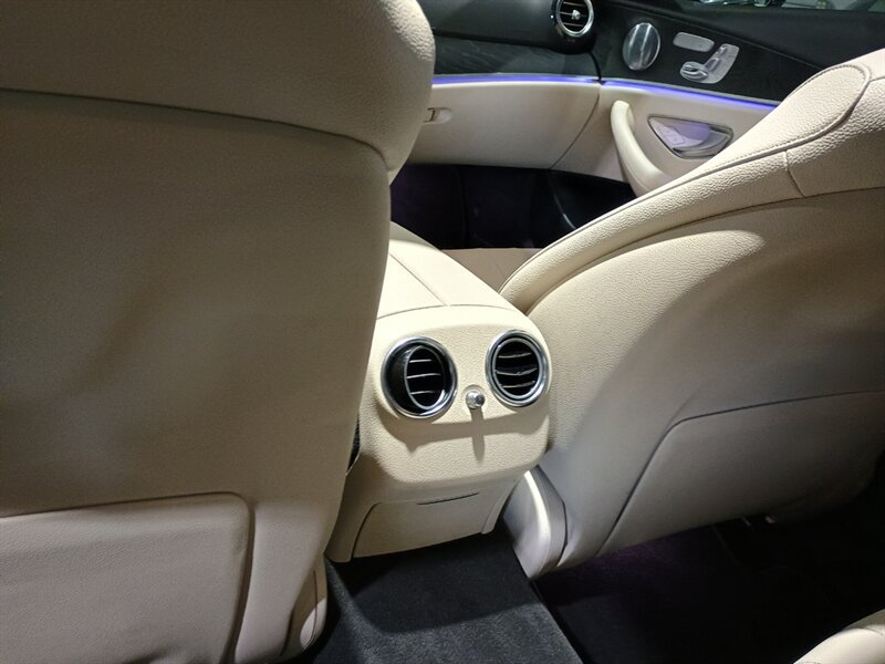 Used 2017 Mercedes-Benz E 300 4MATIC image 32