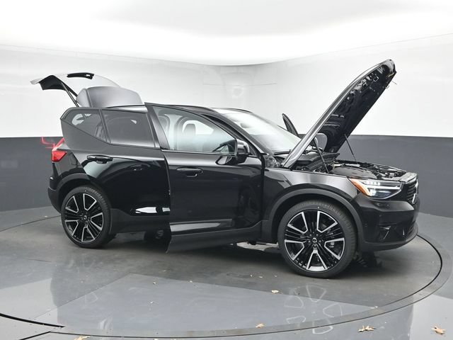 New 2026 Volvo XC40 B5 Ultra w/ Protection Package Premier AWD/4WD image 52
