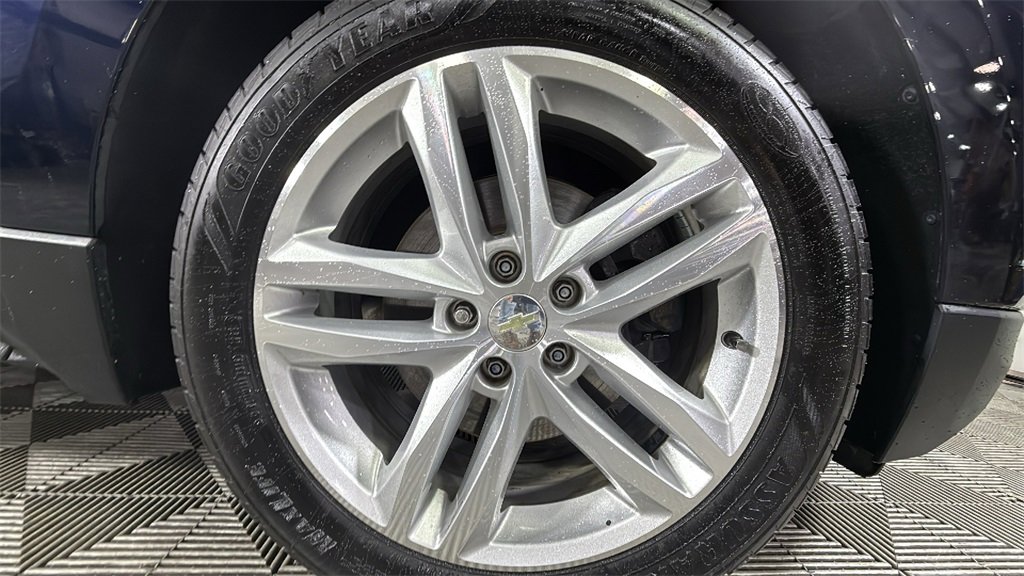 Used 2020 Chevrolet Equinox Premier image 35