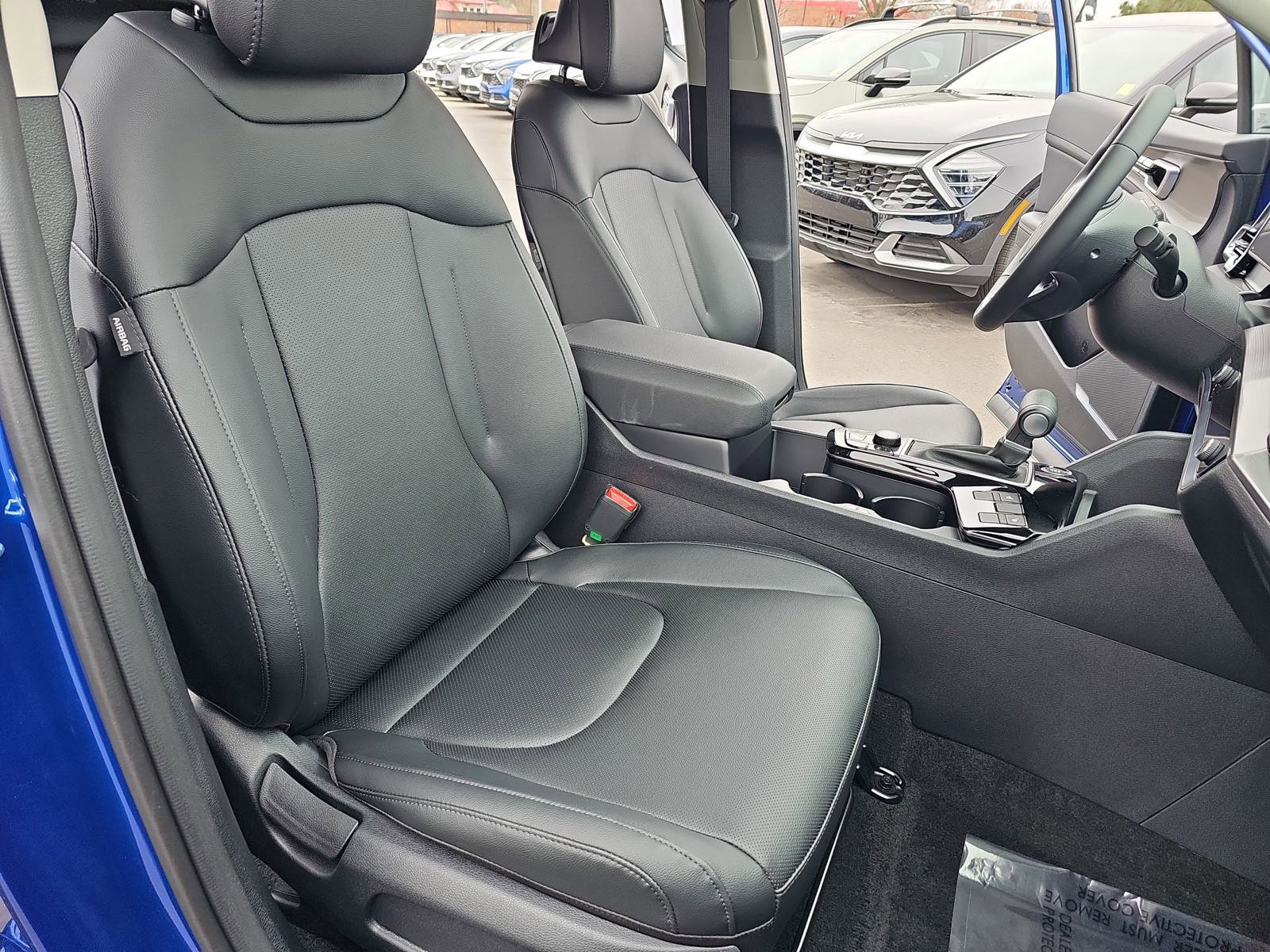 New 2025 Kia Sportage EX FWD image 10