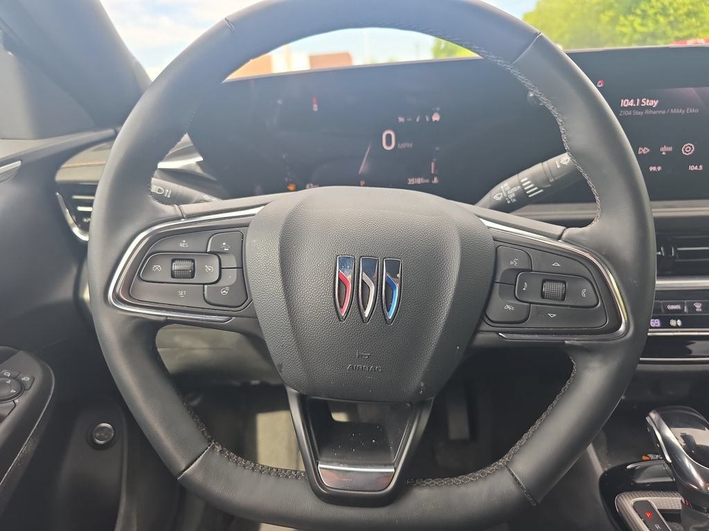 Certified 2024 Buick Envista Avenir FWD image 18