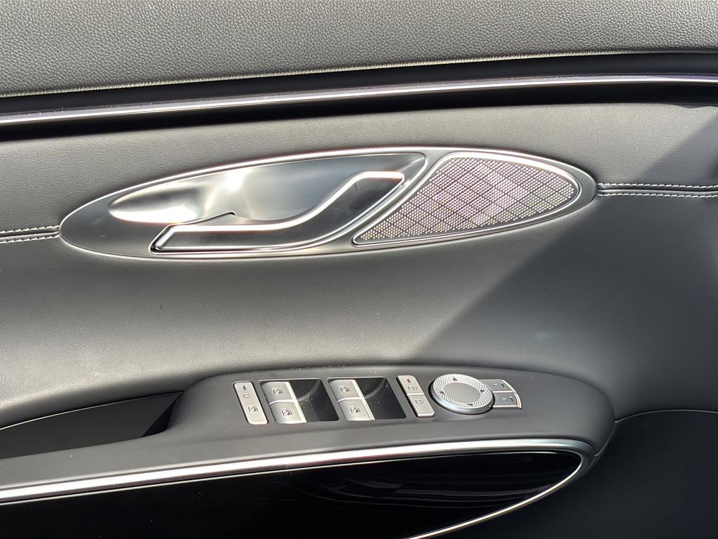 Certified 2026 Genesis GV70 2.5T image 12