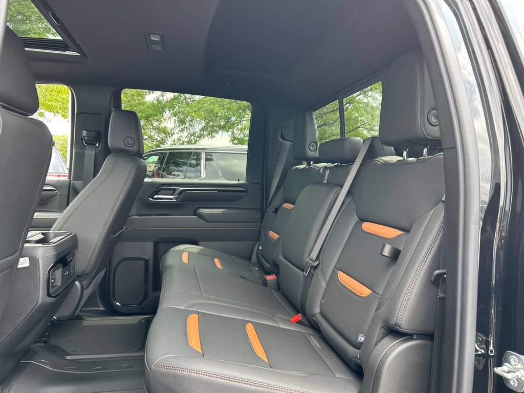 New 2026 GMC Sierra 2500 AT4 w/ AT4 Premium Plus Package AWD/4WD image 36