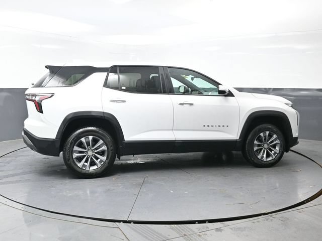 Used 2025 Chevrolet Equinox LT AWD/4WD image 6