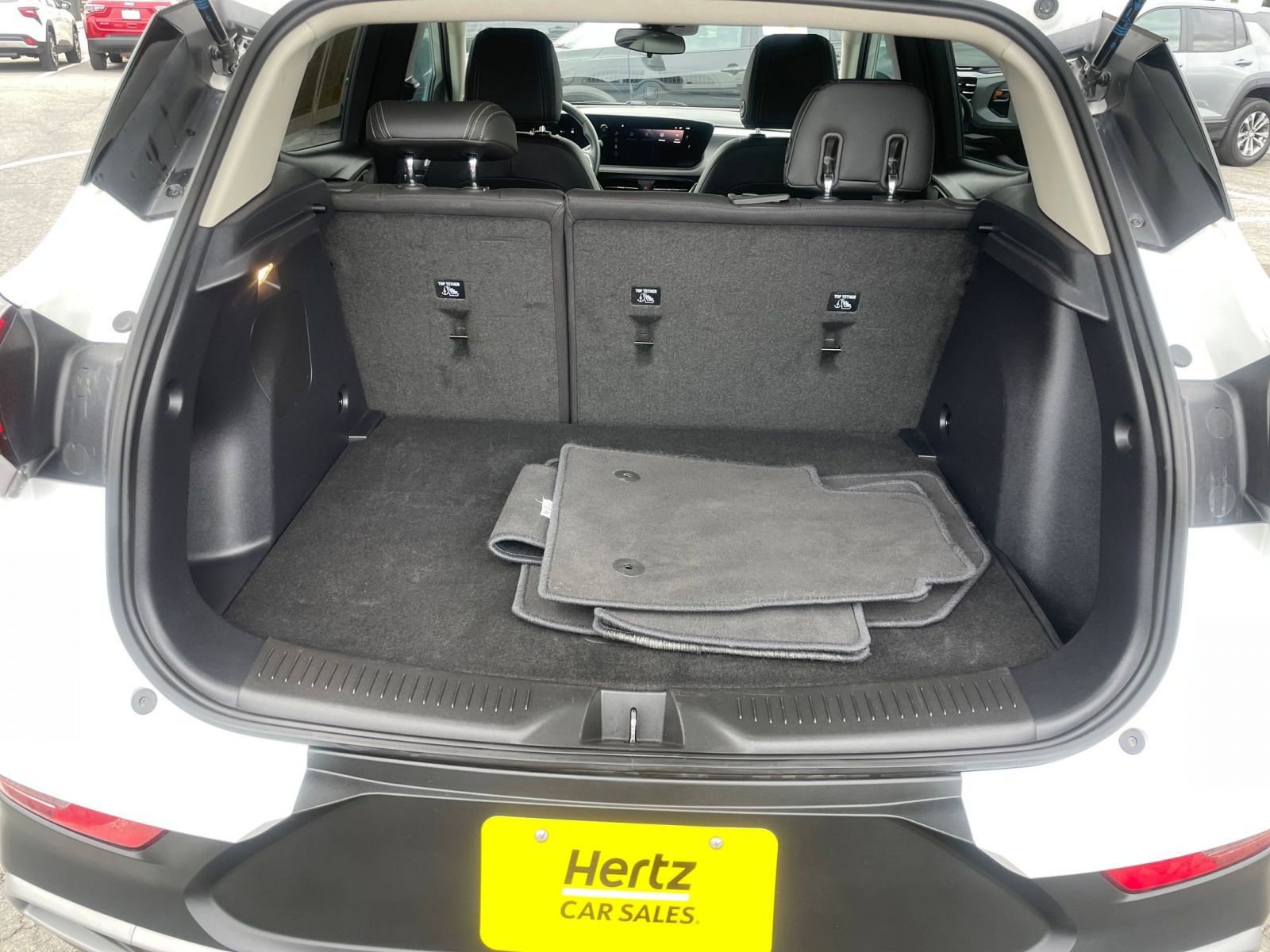 Used 2025 Buick Encore GX Preferred FWD image 32