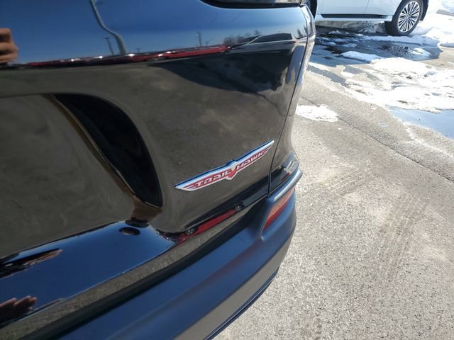 Used 2019 Jeep Cherokee Trailhawk image 8