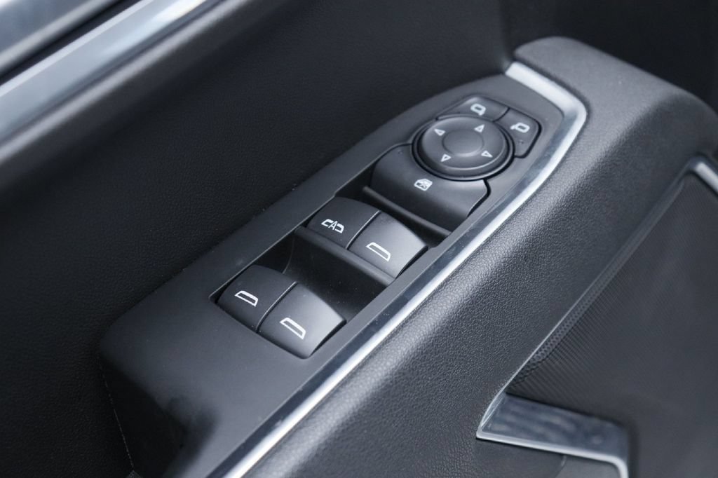 Used 2026 Chevrolet Silverado 1500 LT AWD/4WD image 14