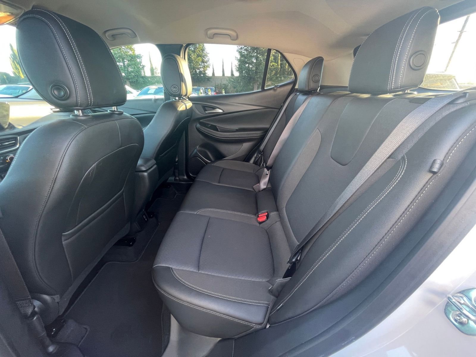 Used 2025 Buick Encore GX Preferred image 25