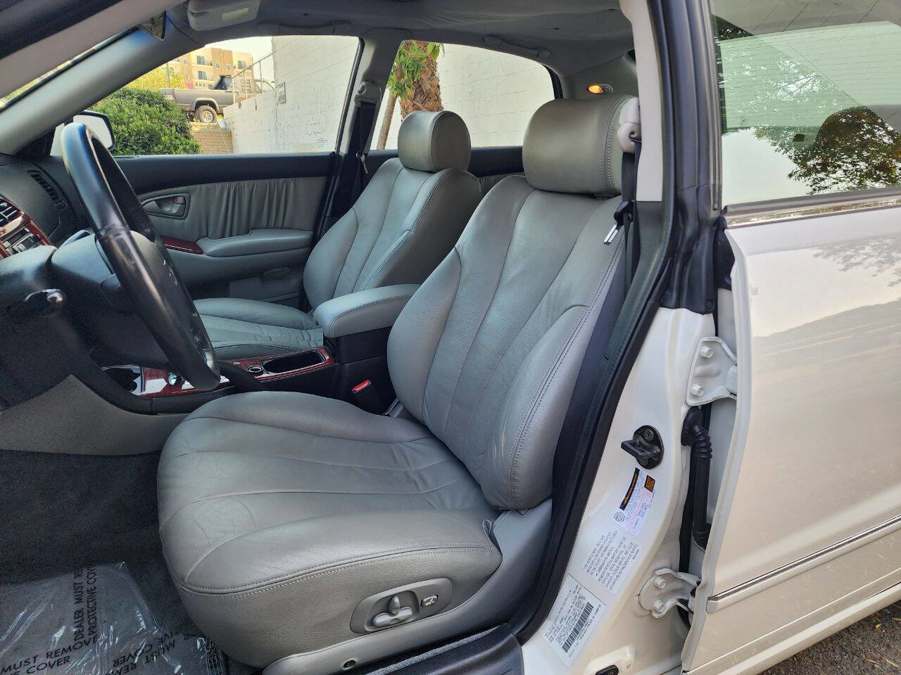 Used 2004 Mitsubishi Diamante LS image 33