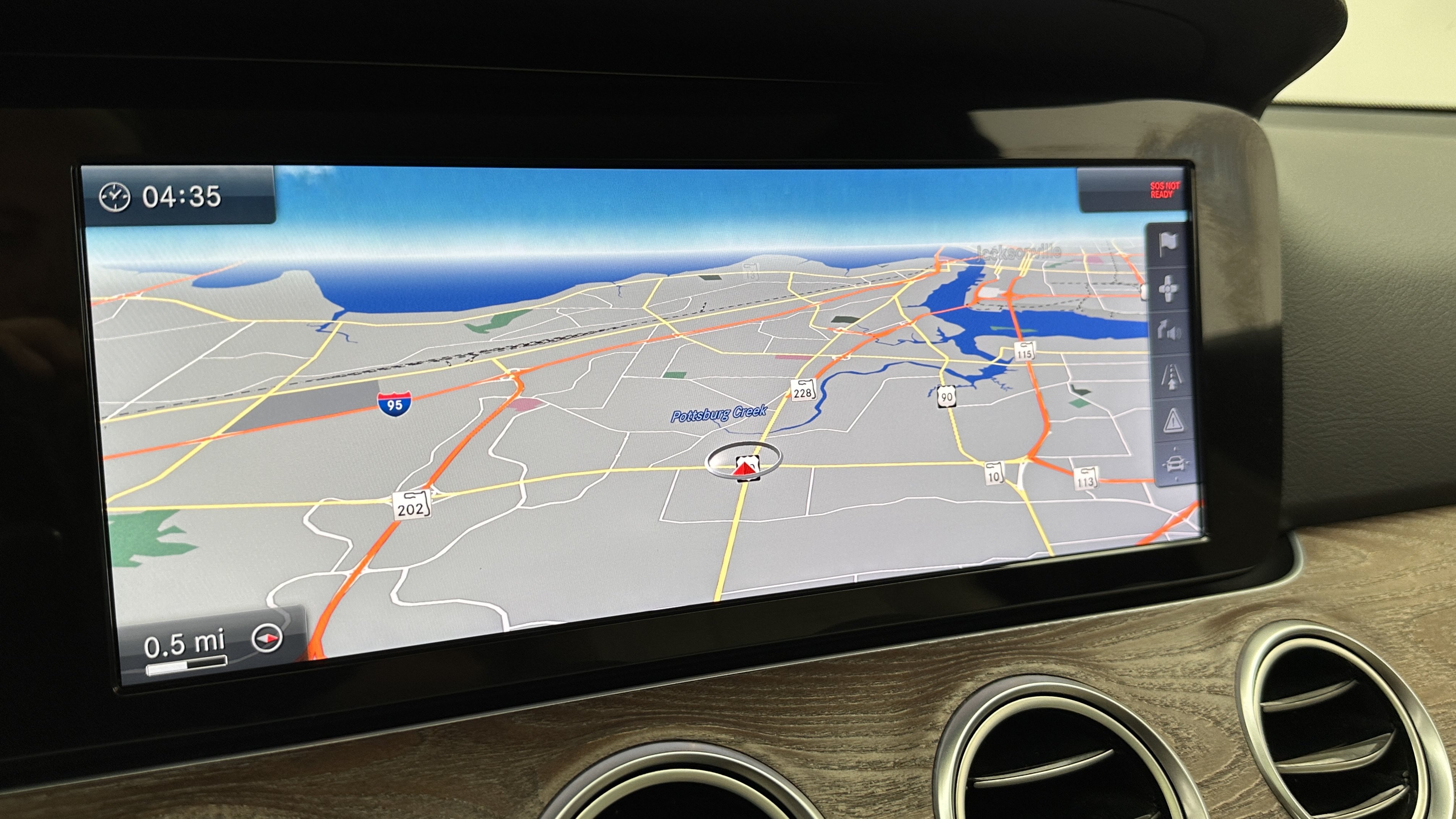 Used 2017 Mercedes-Benz E 300 image 6
