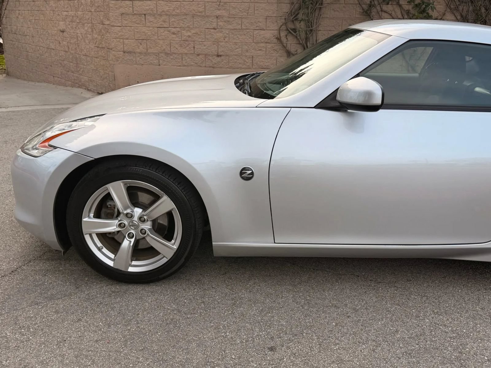 Used 2012 Nissan 370Z Coupe RWD image 30