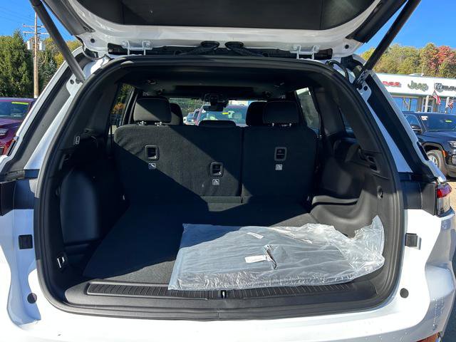 New 2025 Jeep Grand Cherokee image 19