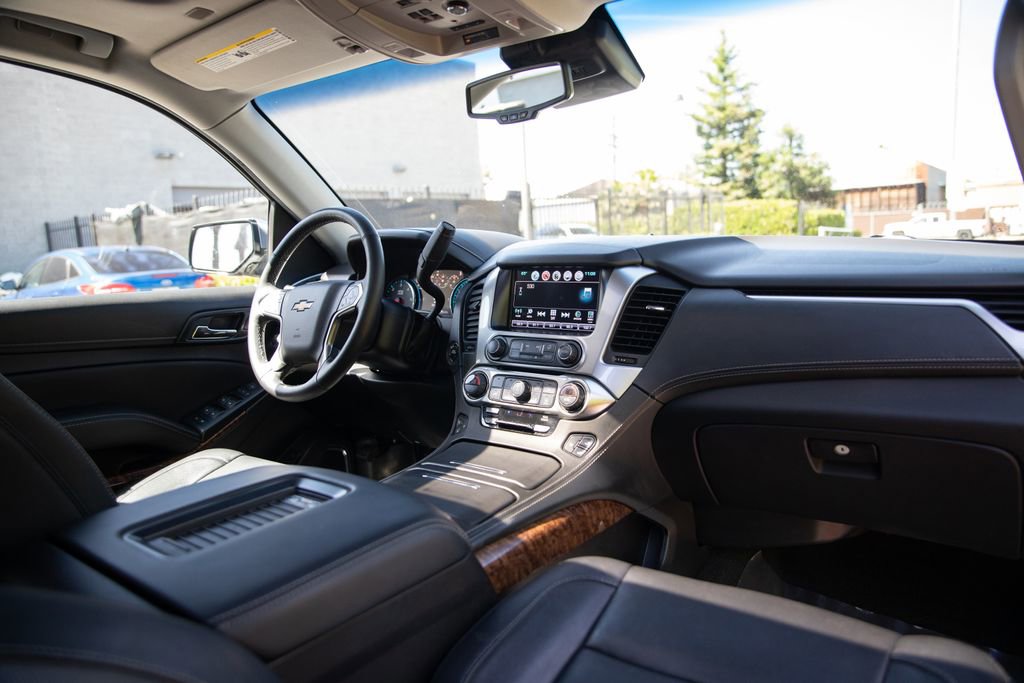 Used 2017 Chevrolet Tahoe Premier AWD/4WD image 12