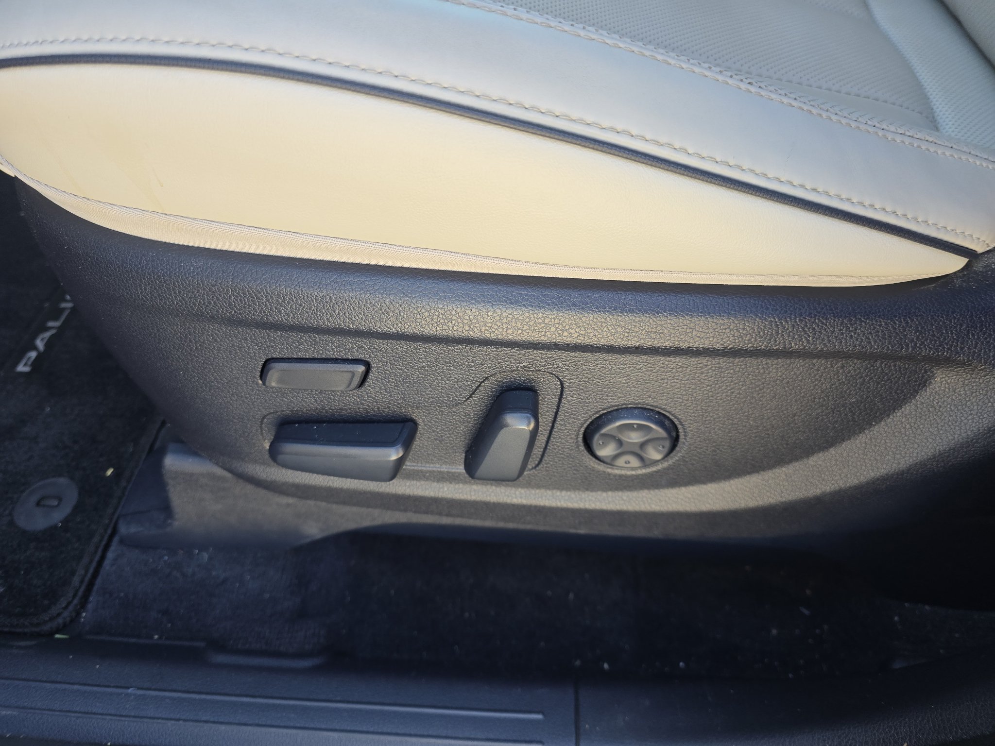 Used 2022 Hyundai Palisade Calligraphy AWD/4WD image 17