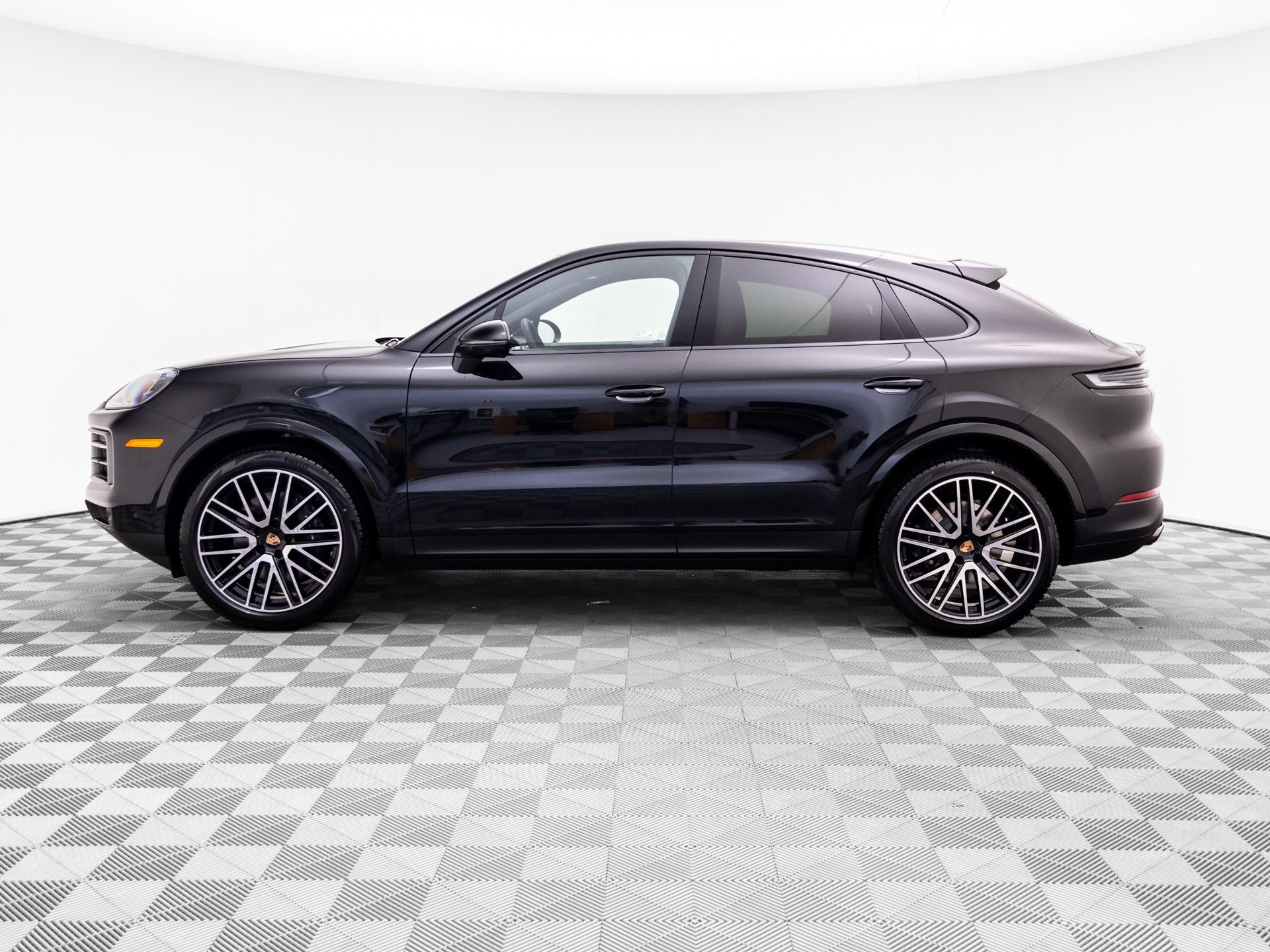 New 2026 Porsche Cayenne Coupe AWD/4WD video 2