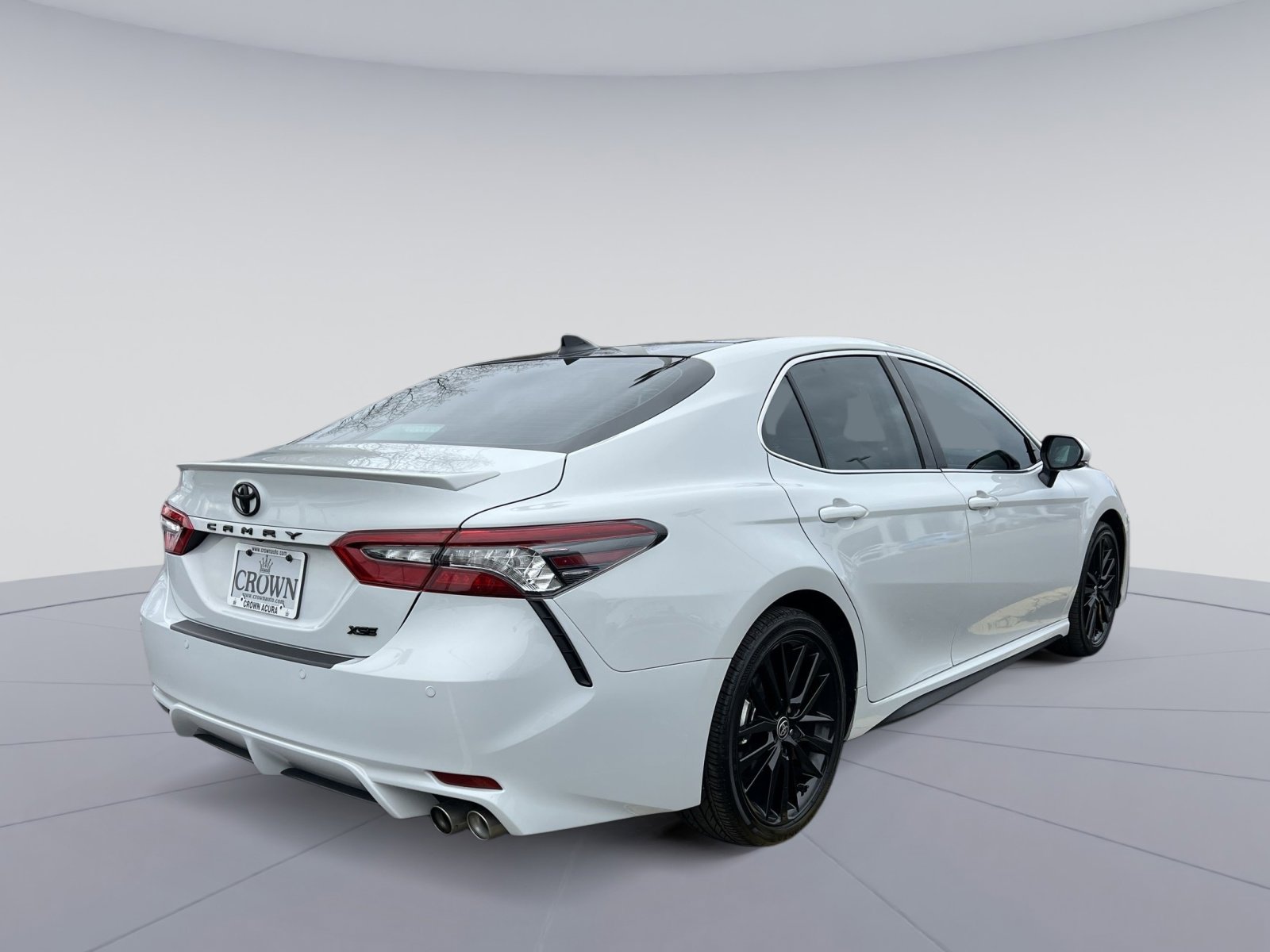 Used 2023 Toyota Camry XSE w/ Navigation Package image 5