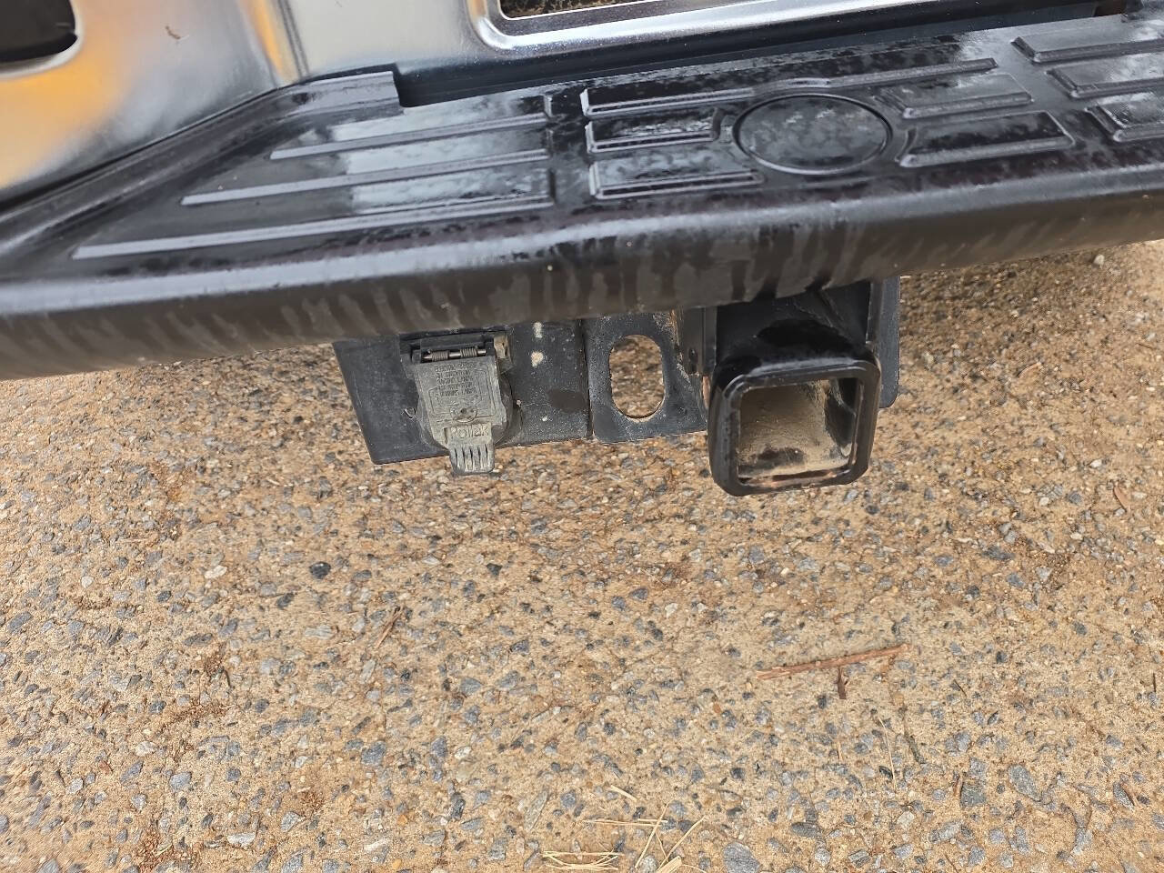 Used 2014 Nissan Titan SV w/ SV Premium Utility Package image 29