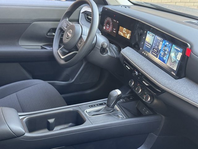 New 2026 Nissan Kicks S FWD image 9
