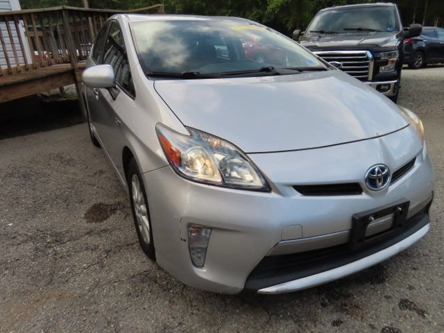 Used 2013 Toyota Prius Prime Plug-In Hybrid FWD image 4