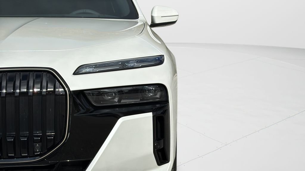 New 2026 BMW 760i xDrive w/ Executive Package image 26