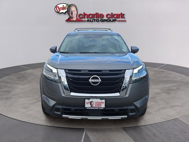 Certified 2023 Nissan Pathfinder SL image 9