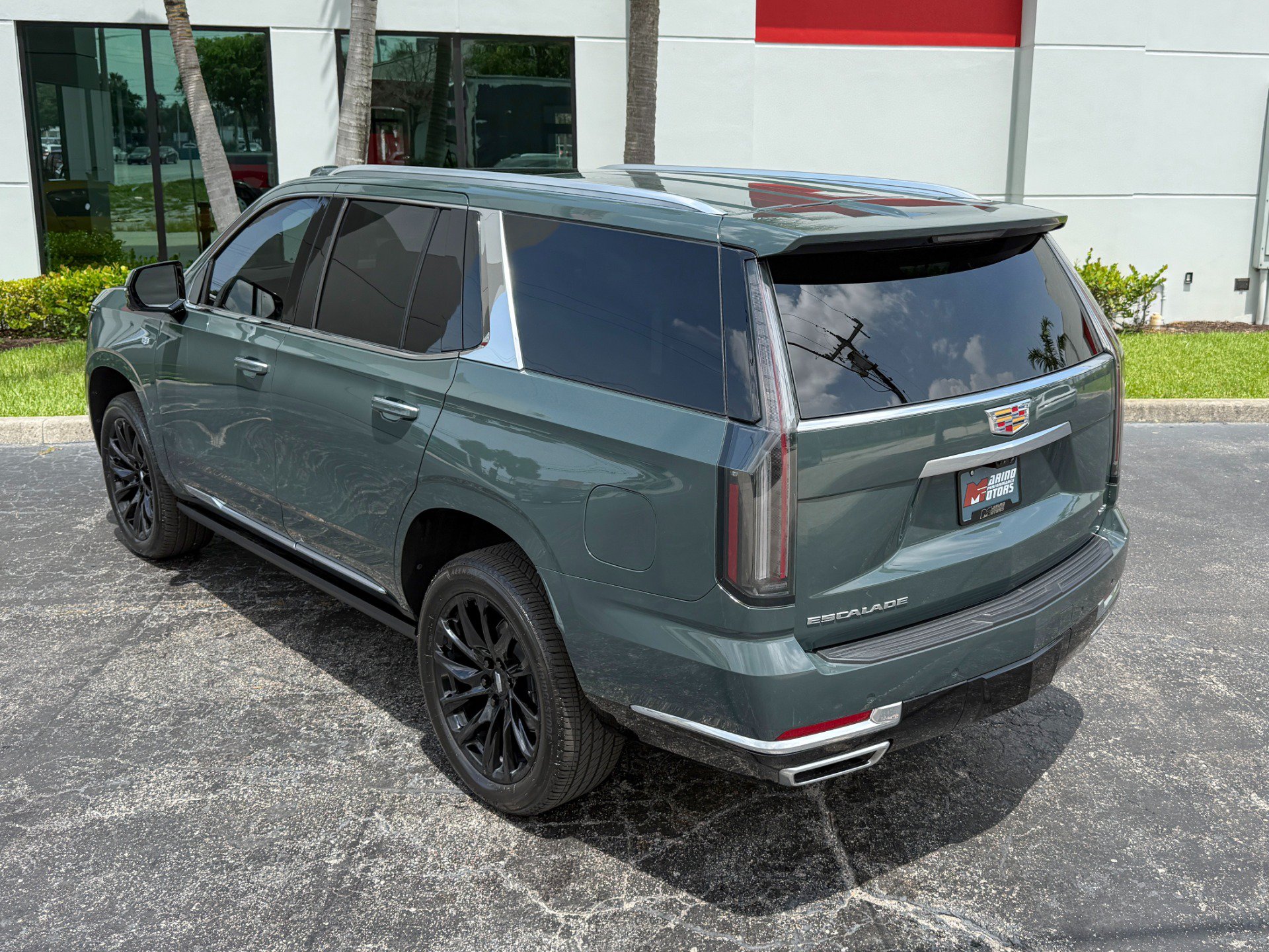 Used 2025 Cadillac Escalade Premium Luxury w/ Touring Package AWD/4WD image 16