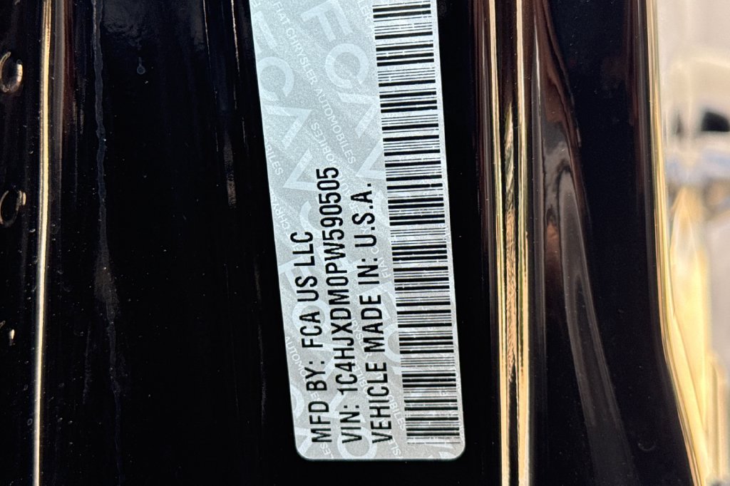 Used 2023 Jeep Wrangler Unlimited Sport AWD/4WD image 35