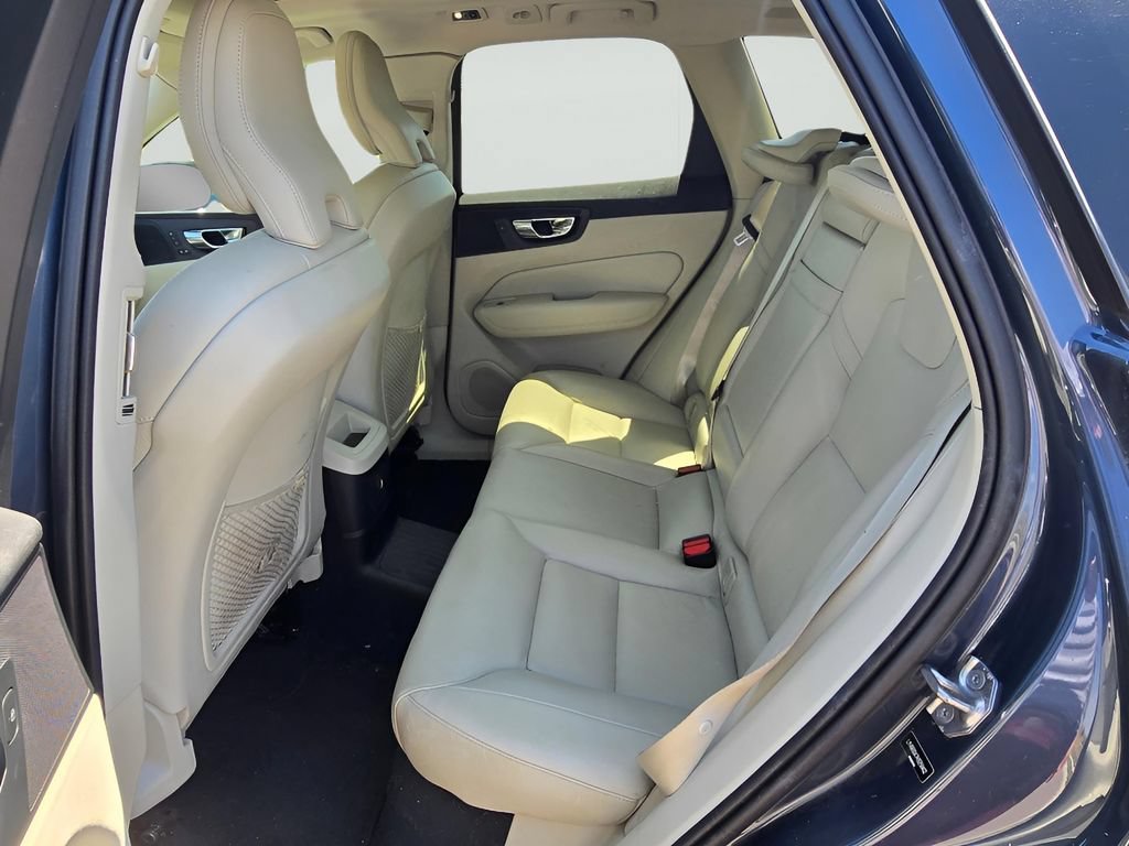 Used 2019 Volvo XC60 T8 Momentum w/ Advanced Package AWD/4WD image 19