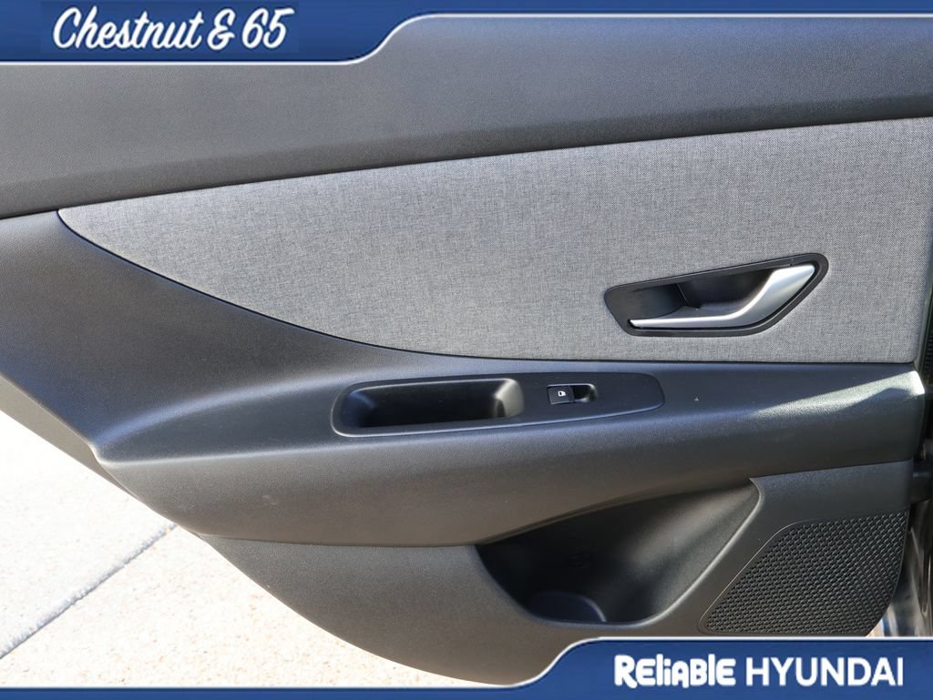 Certified 2024 Hyundai Elantra Limited FWD image 16