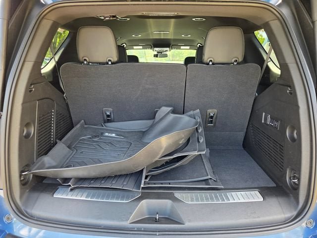 Used 2026 GMC Yukon Denali AWD/4WD image 20