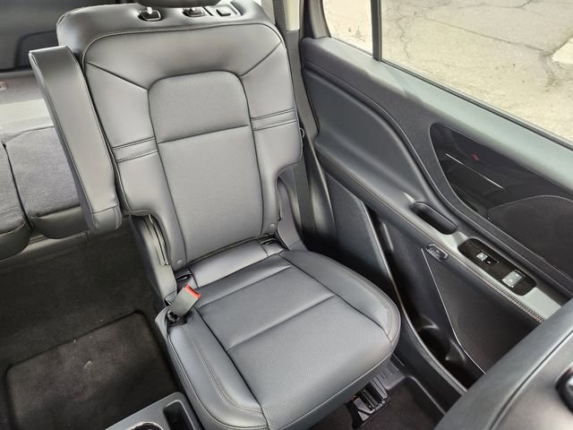 New 2026 Lincoln Aviator AWD w/ Jet Appearance Package image 15