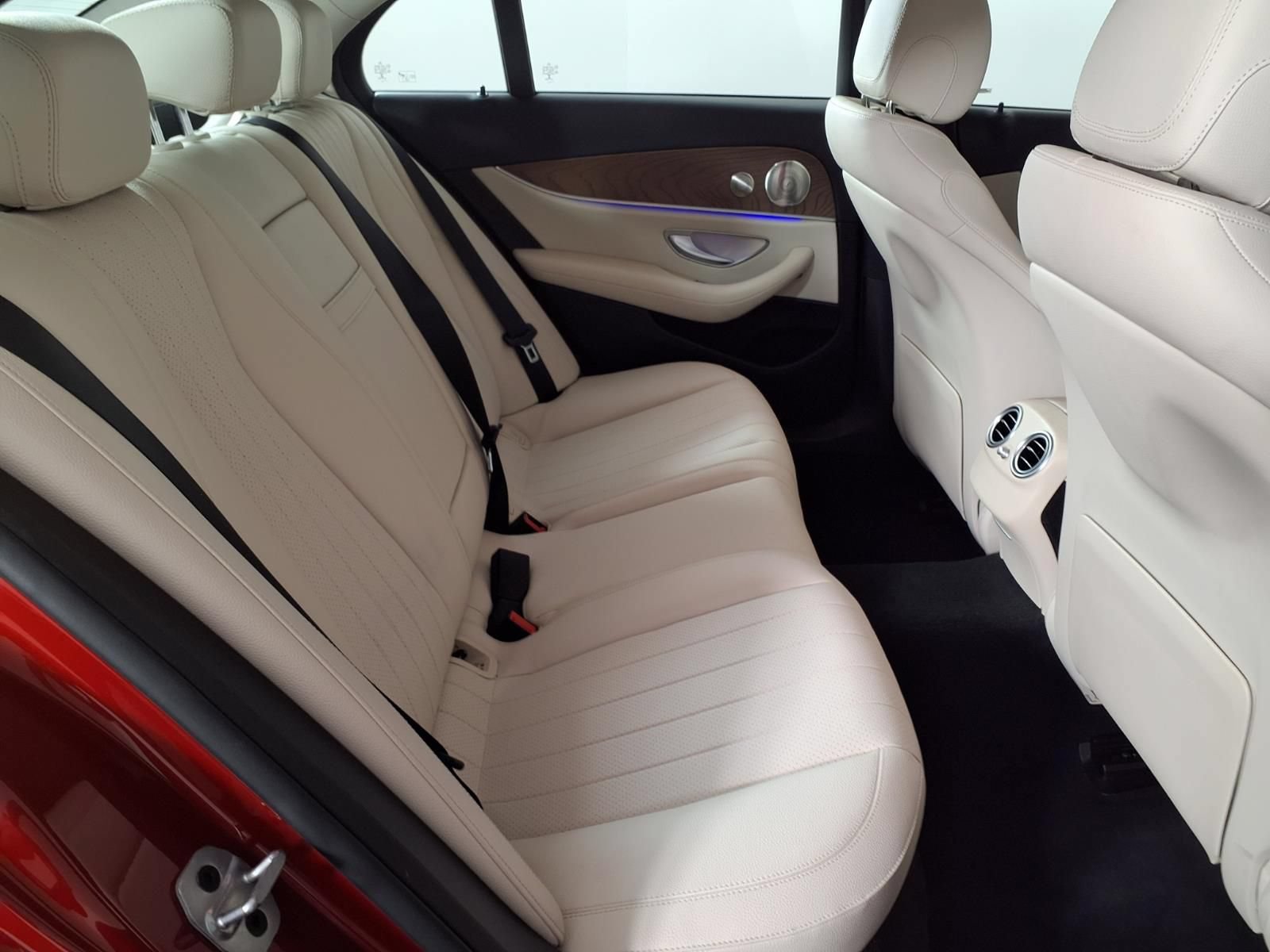 Used 2022 Mercedes-Benz E 350 Sedan image 12