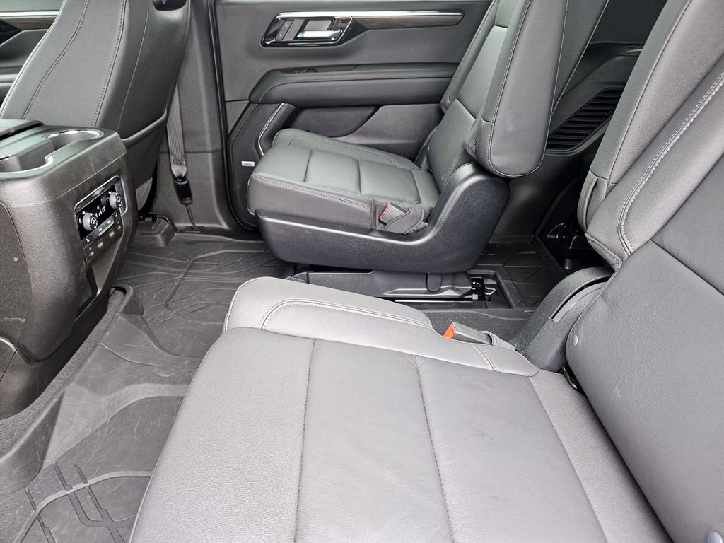 Used 2026 Chevrolet Tahoe Z71 AWD/4WD image 37