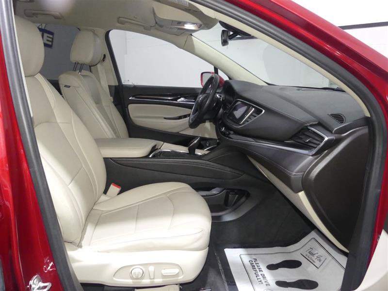 Used 2020 Buick Enclave Essence image 21