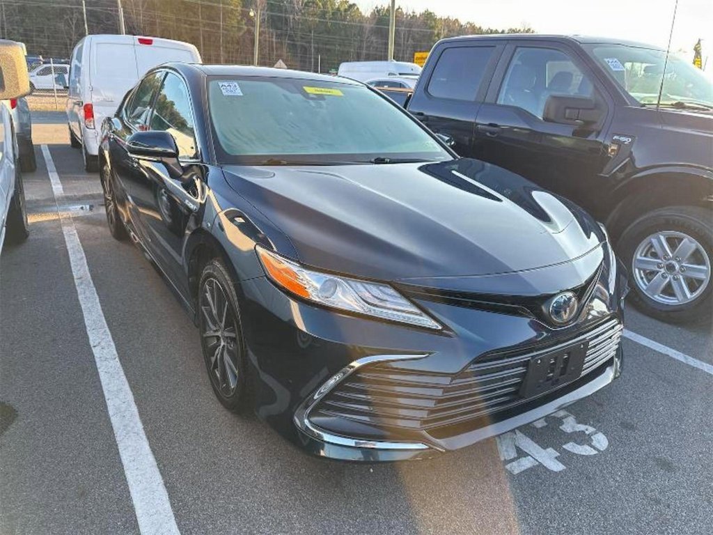 Used 2021 Toyota Camry XLE