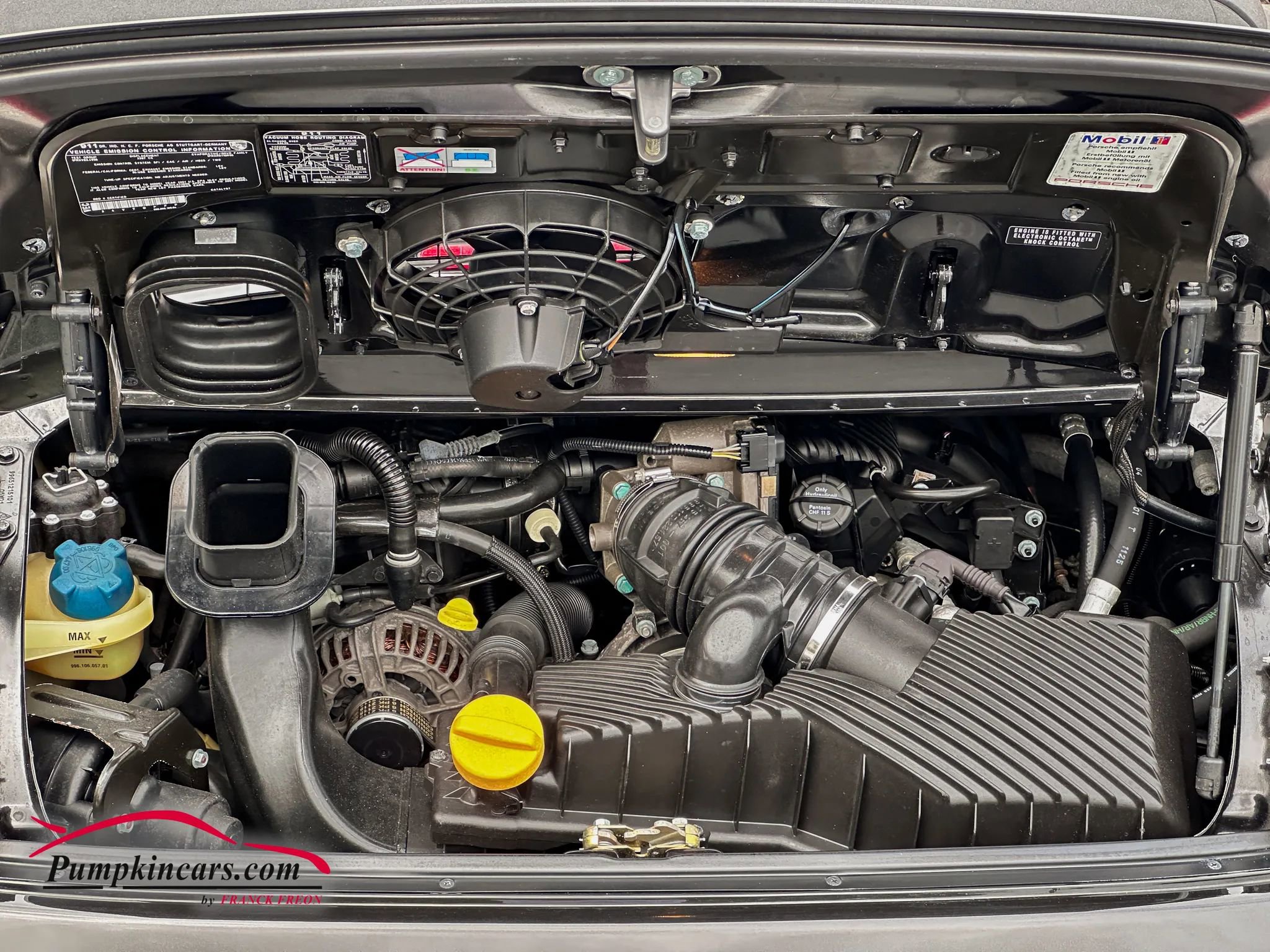 Used 2001 Porsche 911 Carrera image 39