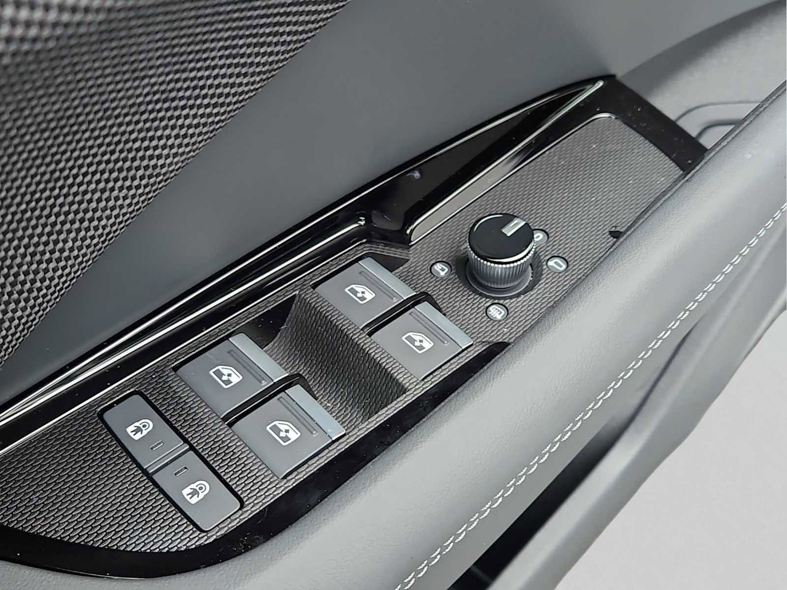 New 2026 Audi Q3 quattro 2.0T image 6