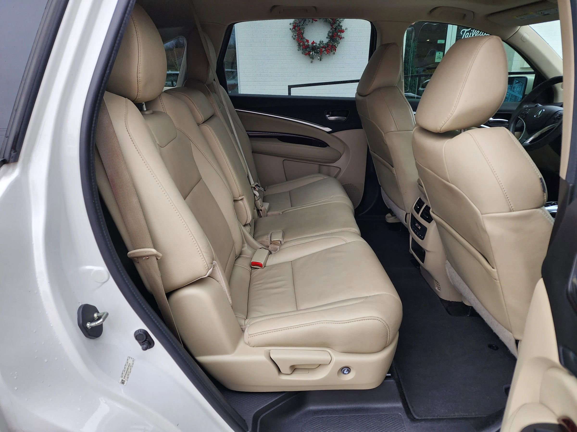 Used 2016 Acura MDX FWD image 11